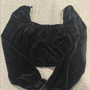 Chelsea & Violet Black Velvet Long Sleeve Crop Top